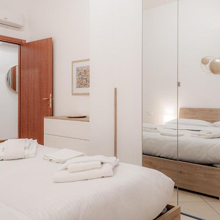 Bnbutler - Pellegrino Rossi, 42 - Ampio E Comodo Per 5 Mailand Exterior foto